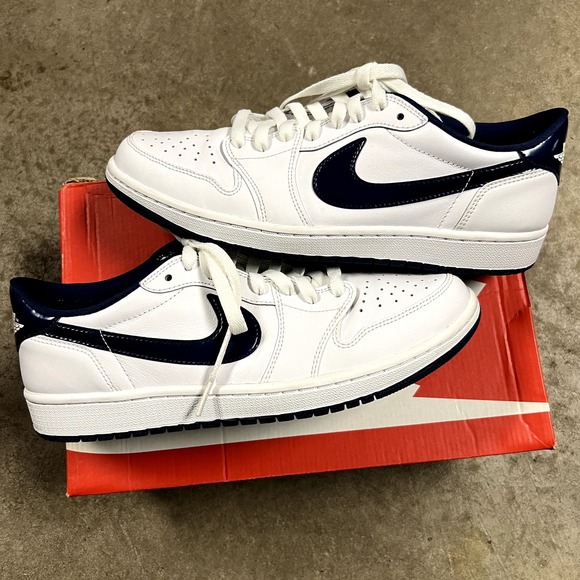 Jordan 1 Low Metallic Blue